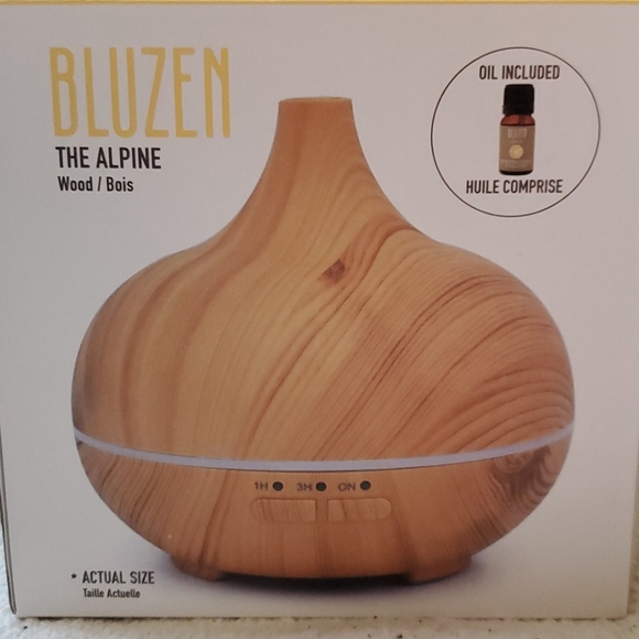 Bluzen | Accents | Bluzen Diffuser And Vanilla Essential Oil | Poshmark